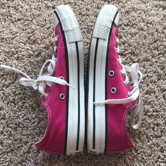Pink Converse - Picture 4 of 5